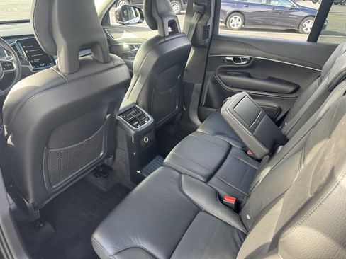 Used 2020 Volvo XC90 T8 Momentum w/ Protection Package Premier AWD/4WD image 17