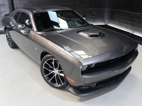 Used 2015 Dodge Challenger R/T Scat Pack image 8