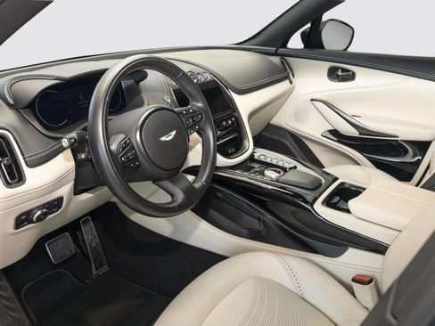 Used 2024 Aston Martin DBX AWD/4WD image 24