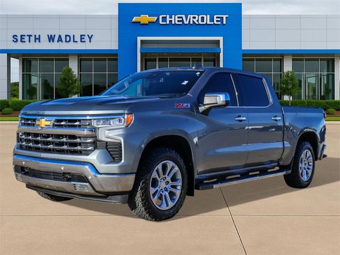 Used 2023 Chevrolet Silverado 1500 LTZ image 3