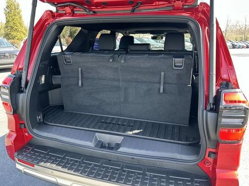 Used 2025 Toyota 4Runner Limited w/ Tow Technology Package image 12