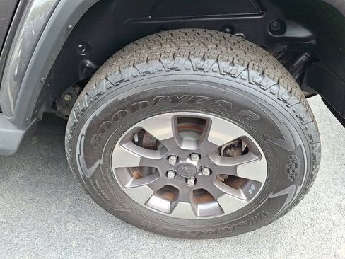 Certified 2018 Jeep Wrangler Unlimited Sahara AWD/4WD image 4
