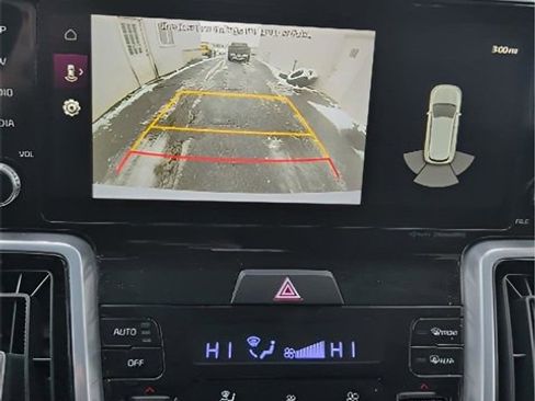 Used 2023 Kia Sorento SX image 11