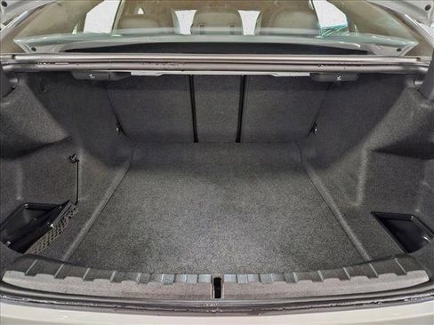 Certified 2025 BMW 330i Sedan w/ M Sport Package image 6