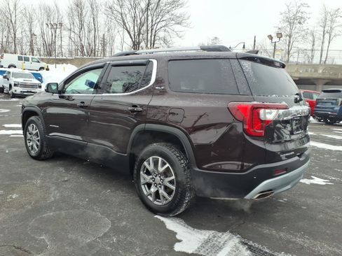 Used 2020 GMC Acadia SLT w/ Driver Alert Package II image 5