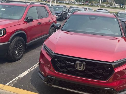 Used 2025 Honda CR-V Sport-L image 9