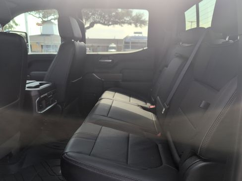 Used 2021 Chevrolet Silverado 1500 High Country w/ Technology Package image 31