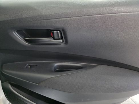 Used 2023 Toyota Corolla LE image 12