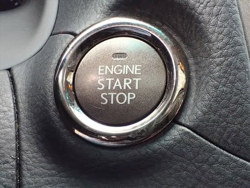 Used 2010 Lexus LS 460 RWD image 24