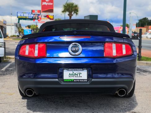 Used 2010 Ford Mustang GT image 12