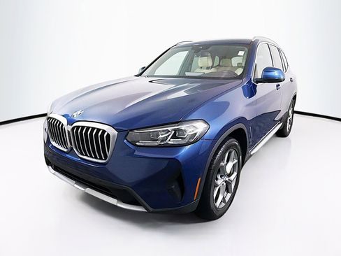 Used 2024 BMW X3 xDrive30i w/ Premium Package AWD/4WD image 3
