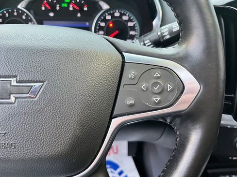 Used 2022 Chevrolet Traverse RS image 30