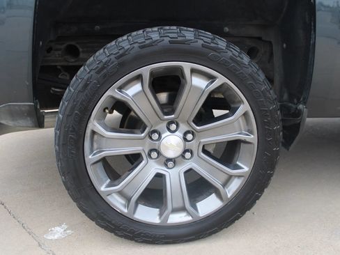 Used 2018 Chevrolet Silverado 1500 High Country AWD/4WD image 11