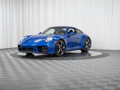 Used 2026 Porsche 911 Carrera T RWD image 47