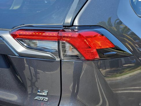 Used 2023 Toyota RAV4 LE AWD/4WD image 36