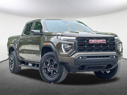 Certified 2025 GMC Canyon Elevation w/ Convenience Package AWD/4WD image 2