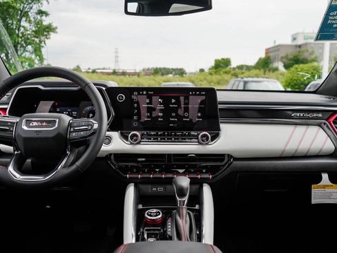 New 2025 GMC Canyon AT4 w/ AT4X Package image 14