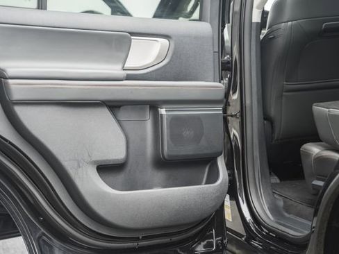 Used 2025 Ford Expedition Active AWD/4WD image 52
