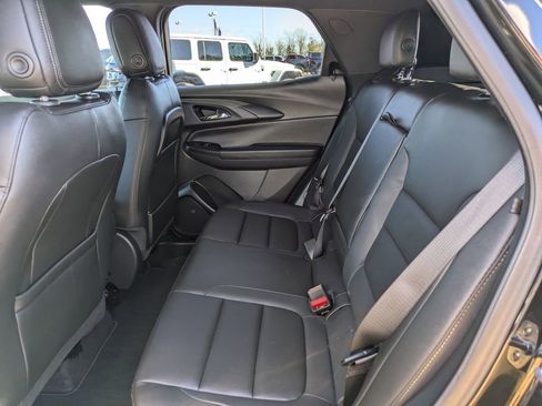 Used 2025 Chevrolet TrailBlazer ACTIV w/ Convenience Package image 15