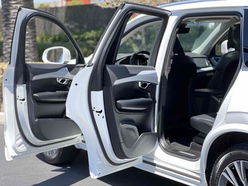 Used 2022 Volvo XC90 T5 Momentum AWD/4WD image 64