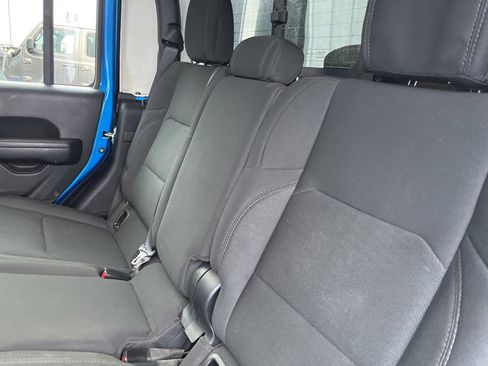 Used 2021 Jeep Gladiator Sport image 56