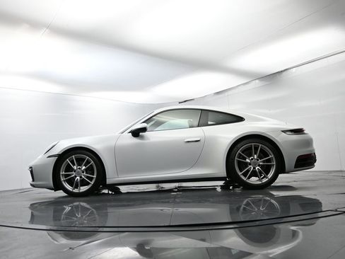 Certified 2022 Porsche 911 Carrera image 42