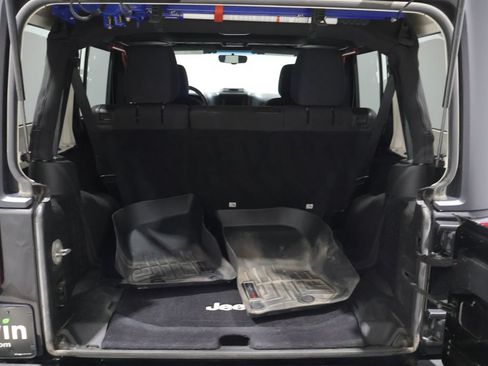 Used 2015 Jeep Wrangler Unlimited Sport AWD/4WD image 4