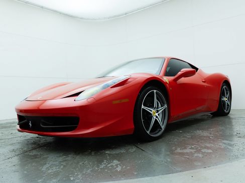 Used 2012 Ferrari 458 Italia Coupe RWD image 15