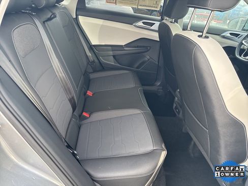 Used 2025 Volkswagen Taos SE image 48