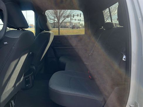 Used 2024 RAM 2500 Tradesman w/ Chrome Appearance Group image 21