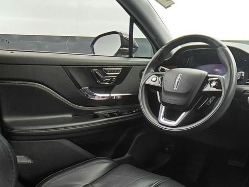 Used 2021 Lincoln Corsair Reserve w/ Equipment Group 201A image 18