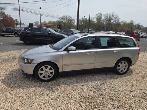 Used 2007 Volvo V50 2.4i image 5