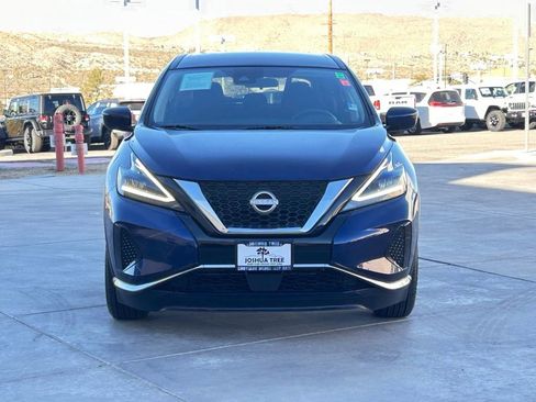 Used 2023 Nissan Murano S image 2