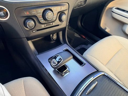 Used 2013 Dodge Charger SXT RWD image 18