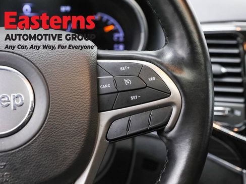 Used 2021 Jeep Grand Cherokee Limited w/ Premium Lighting Group image 16