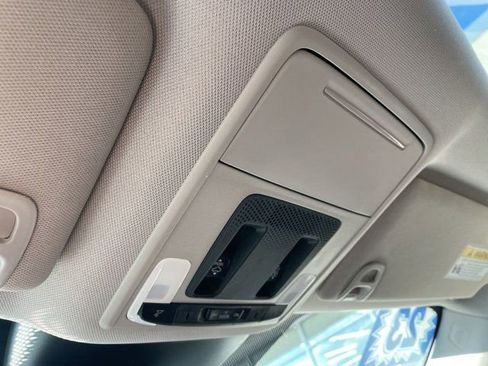 Used 2023 Honda Pilot Elite image 16