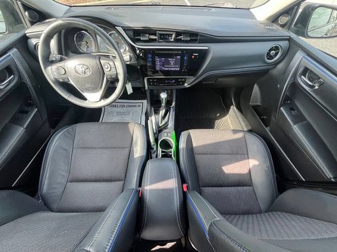 Used 2017 Toyota Corolla SE w/ Carpet Mat Package (TMS) FWD image 13