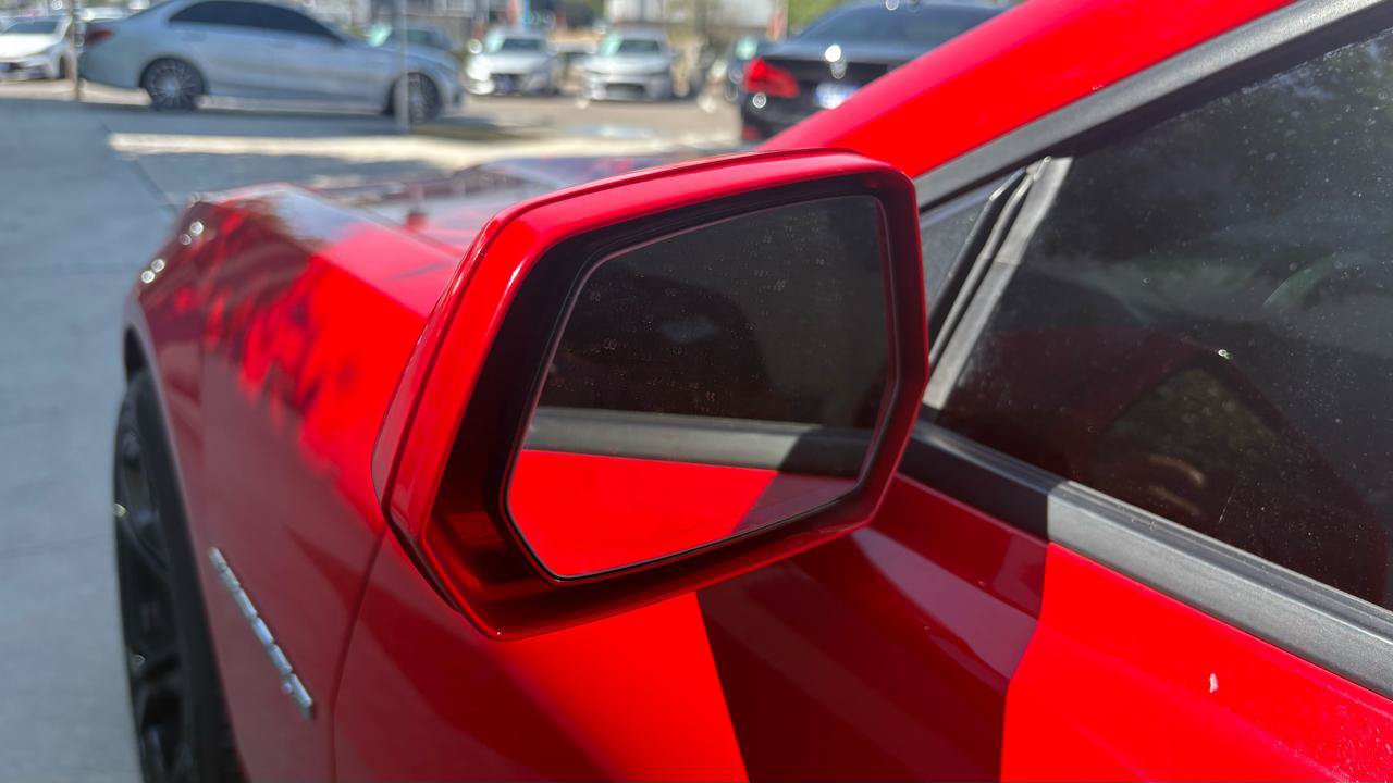 Used 2015 Chevrolet Camaro SS RWD image 12