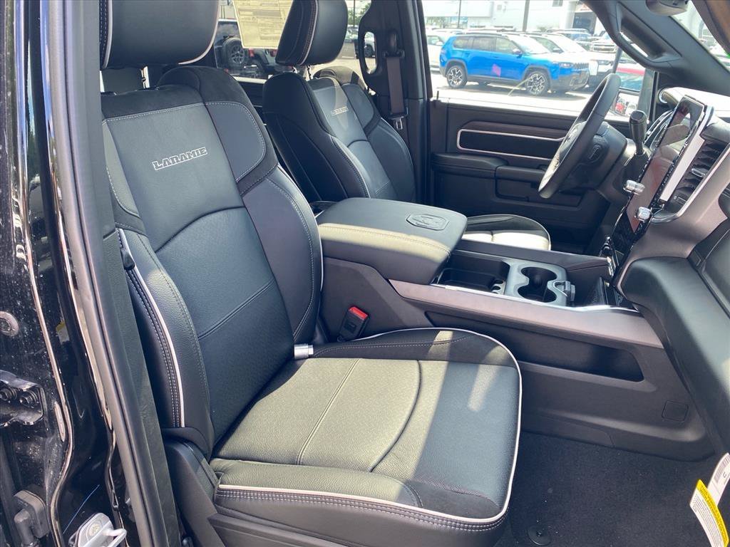 New 2026 RAM 2500 Laramie AWD/4WD image 18