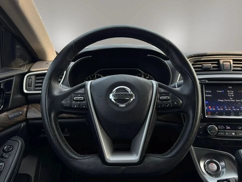 Used 2016 Nissan Maxima Platinum FWD image 18