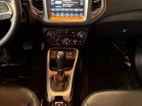 Used 2017 Jeep Compass Latitude w/ Popular Equipment Group image 28