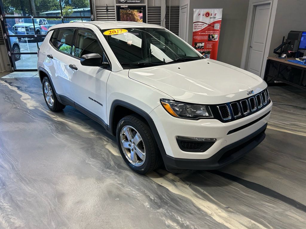 Used 2017 Jeep Compass Sport FWD image 1