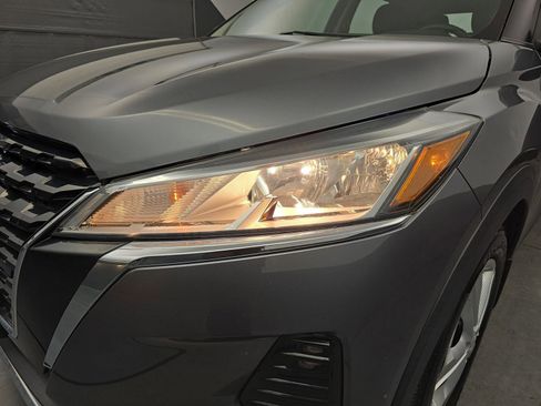 Used 2023 Nissan Kicks S w/ Interior Electronics Package image 11