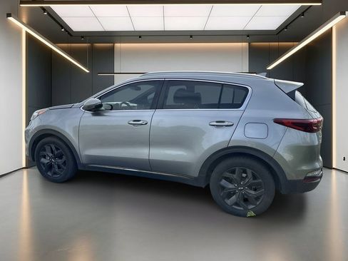 Used 2020 Kia Sportage S FWD image 3