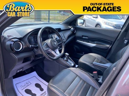 Used 2020 Nissan Kicks SR w/ SR Premium Package FWD image 26