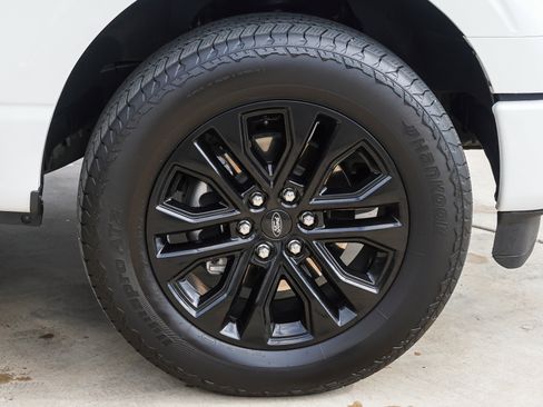 Used 2025 Ford F150 Lariat AWD/4WD image 10