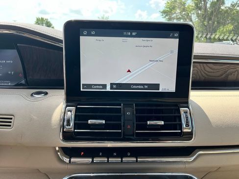 Used 2021 Lincoln Navigator Reserve w/ Luxury Package AWD/4WD image 20