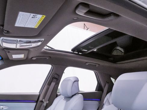 Certified 2026 Genesis GV70 2.5T Advanced image 10