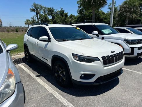 Used 2019 Jeep Cherokee Latitude Plus FWD image 6