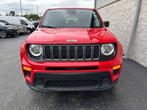 Used 2023 Jeep Renegade Latitude AWD/4WD image 11